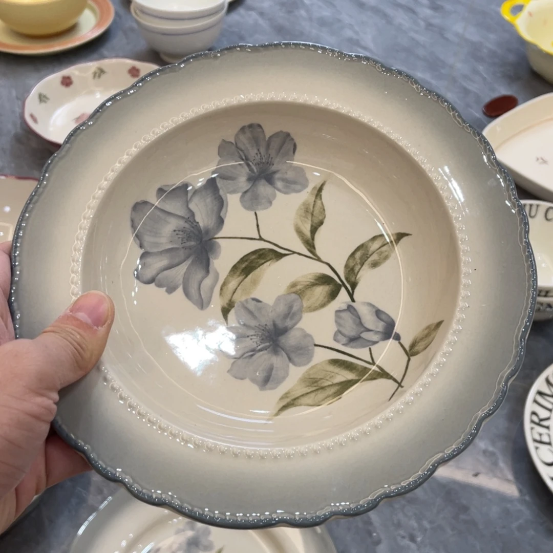 陶瓷微瑕餐具介意勿拍，满18飞！