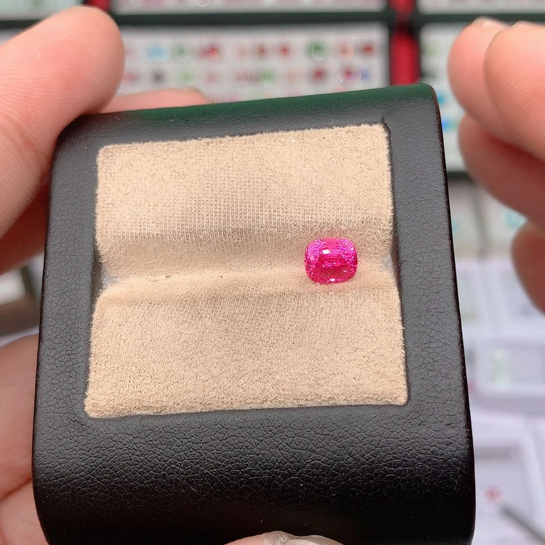 裸石未镶嵌尖晶石1.53ct