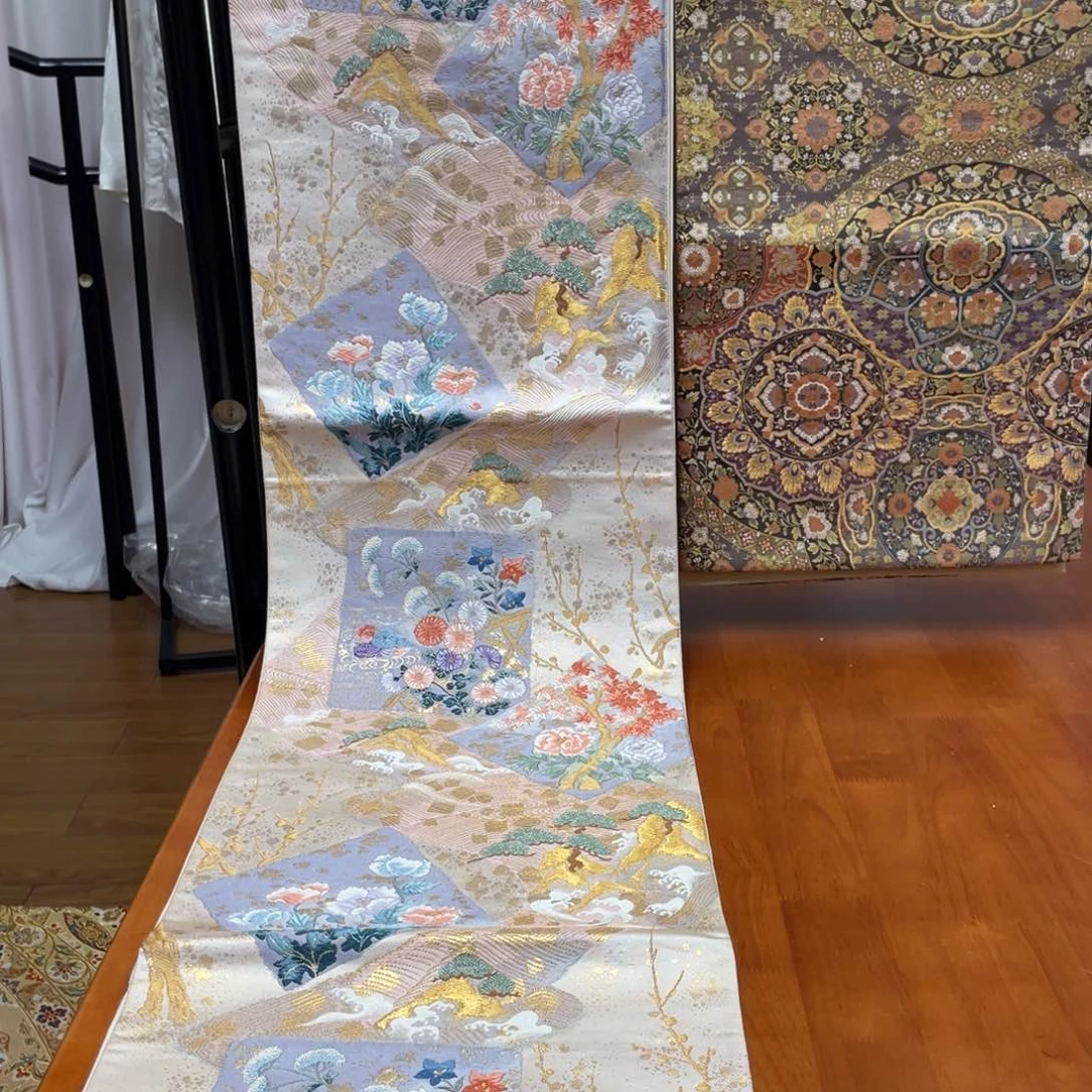 织绣九百锦四季花卉