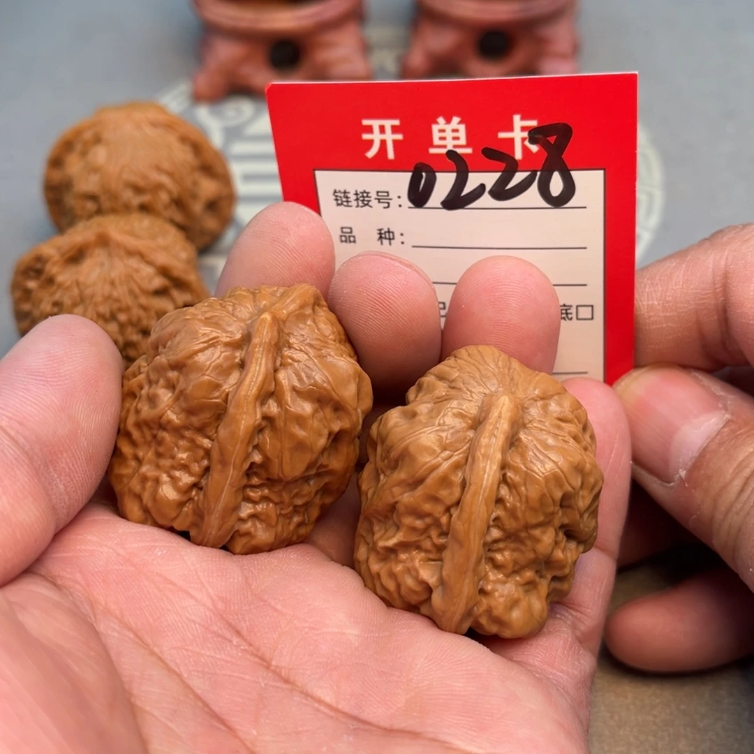 文玩核桃吊坠文玩