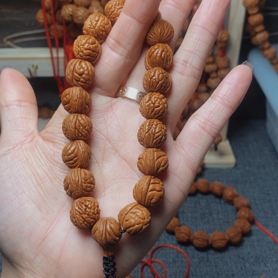 桃核吊坠龙纹桃枭