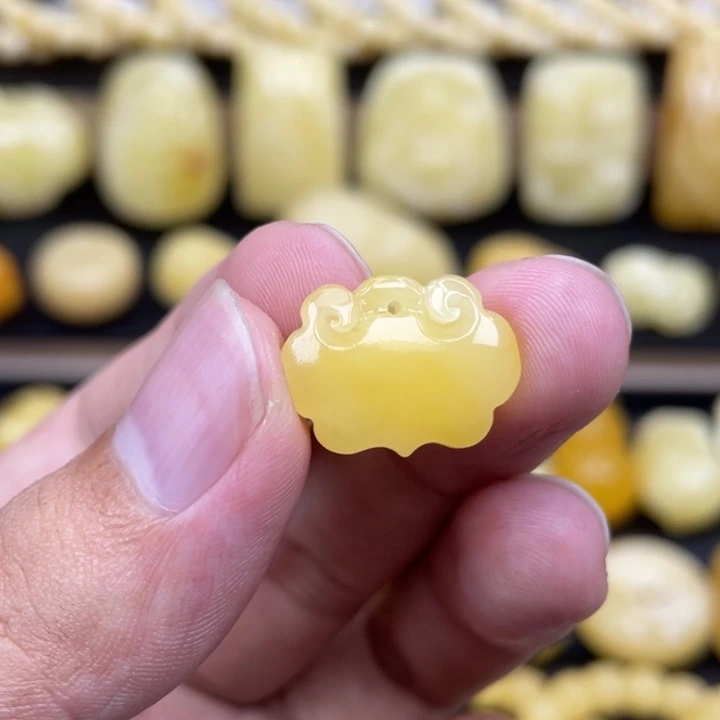 上***输未镶嵌琥珀裸石琥珀蜜蜡