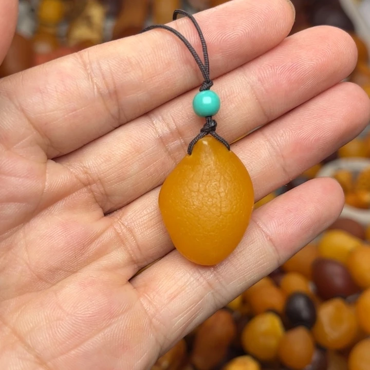 裸石琥珀未镶嵌天然蜜蜡吊坠