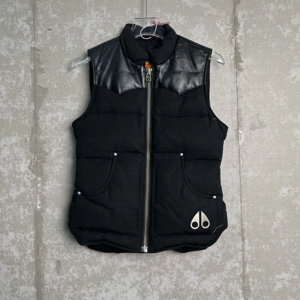 未使用 WE11 DONE XS *1/慕瑟纳可/黑色拼皮羽绒马甲/17599