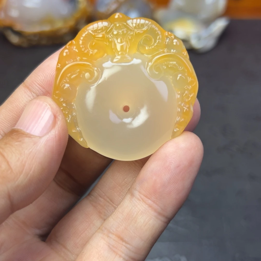 师***意未镶嵌手把玛瑙/玉髓