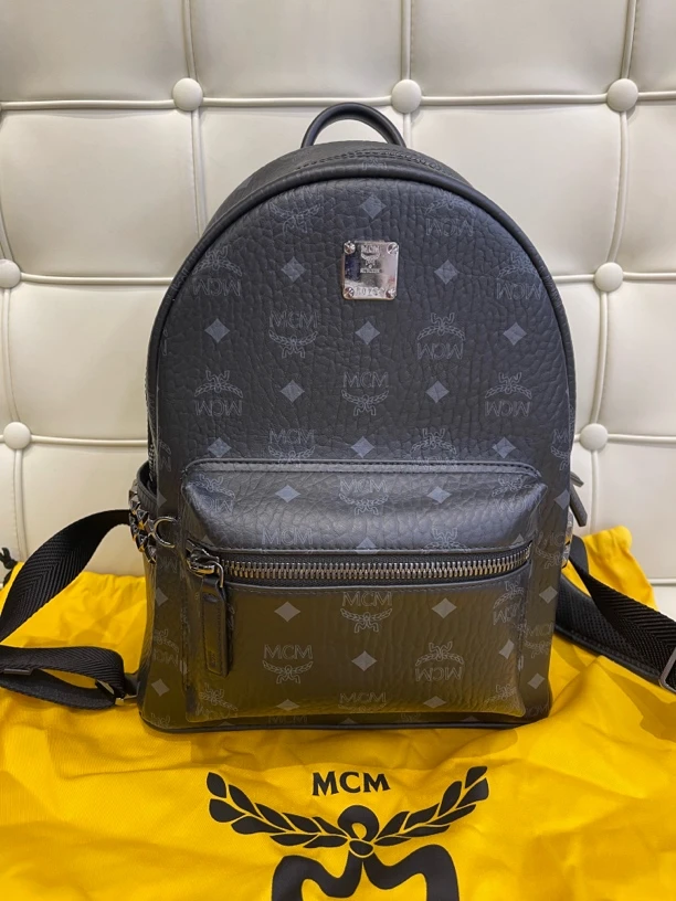 未使用 MCM 118929 mcm黑色书包双肩包
