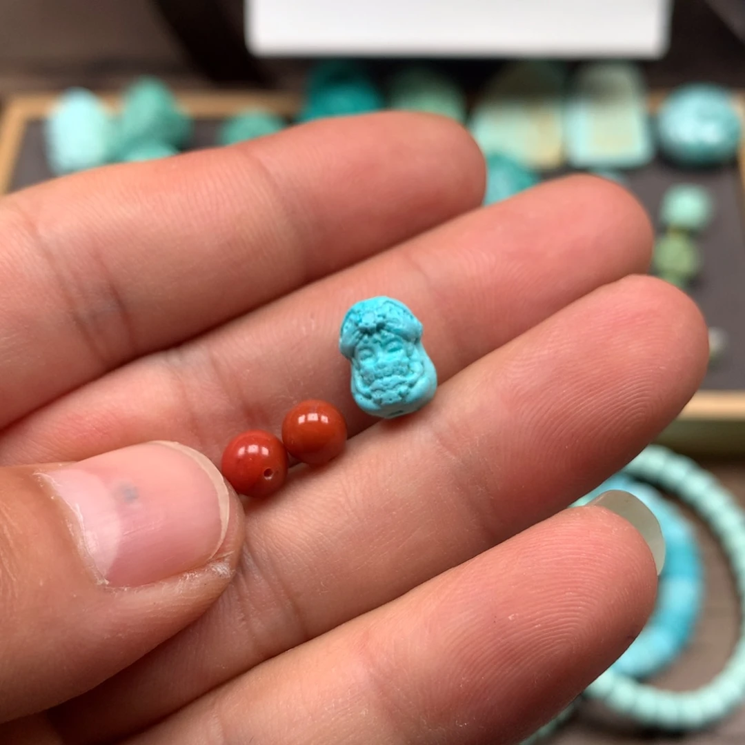 南红玛瑙雕刻未镶嵌