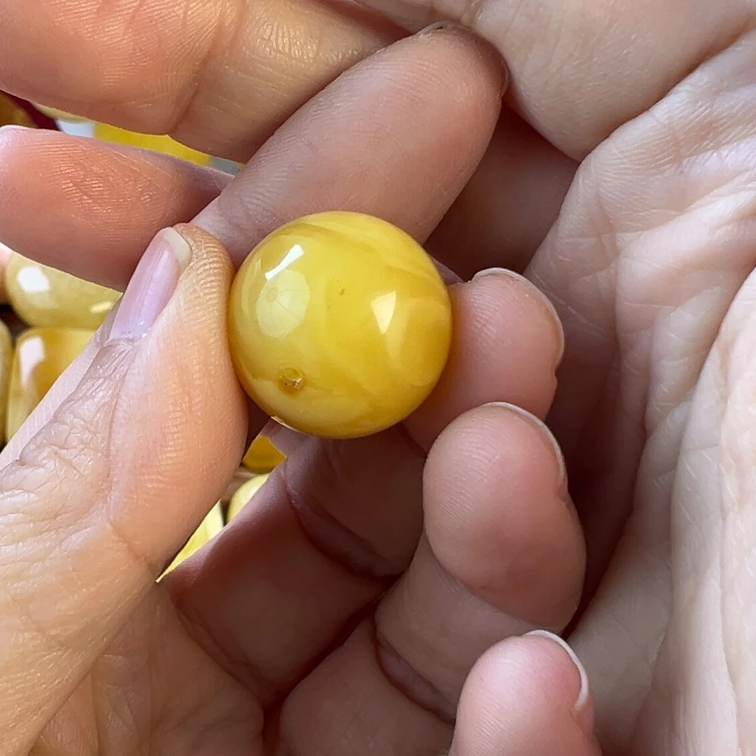 蜜蜡裸石未镶嵌繁*字蜜蜡19+