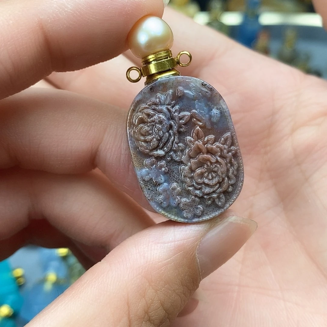 查罗石颈饰合金天然