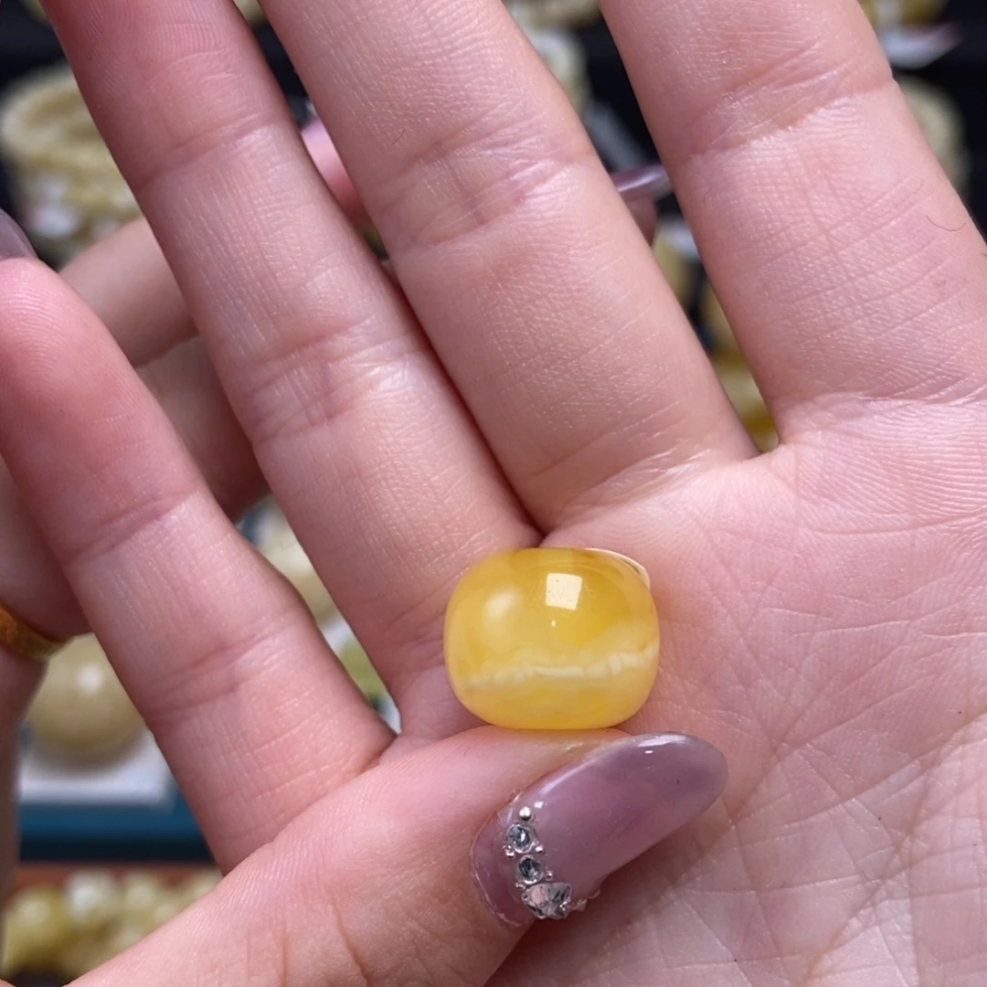 蜜蜡未镶嵌珠宝奇石12.5*12mm