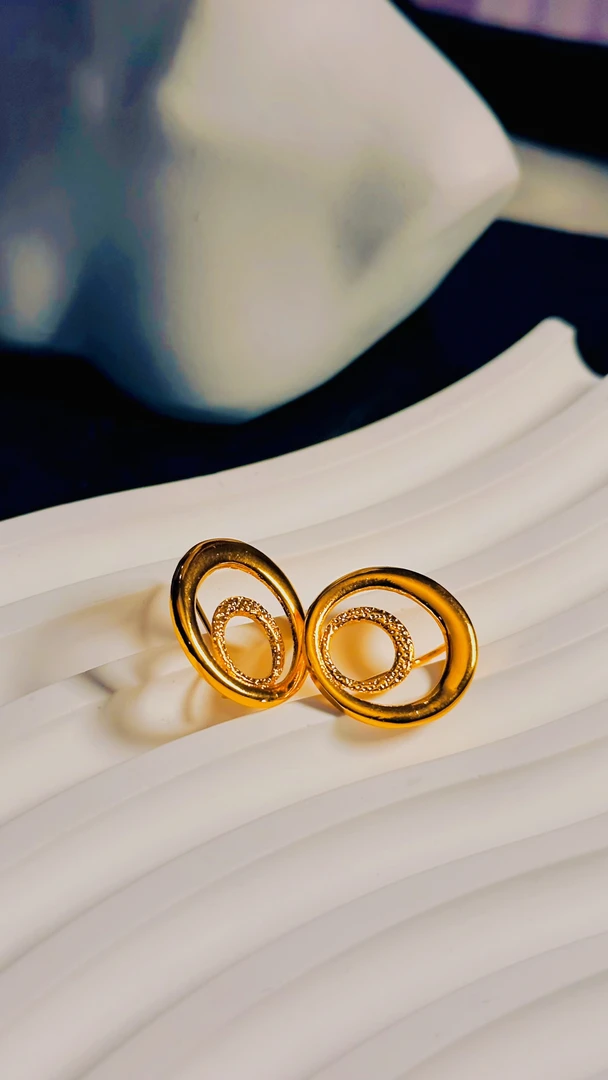 铜合金耳饰 菲纳孜金圈耳环 金色镶嵌轻奢环环相扣气质时尚首饰