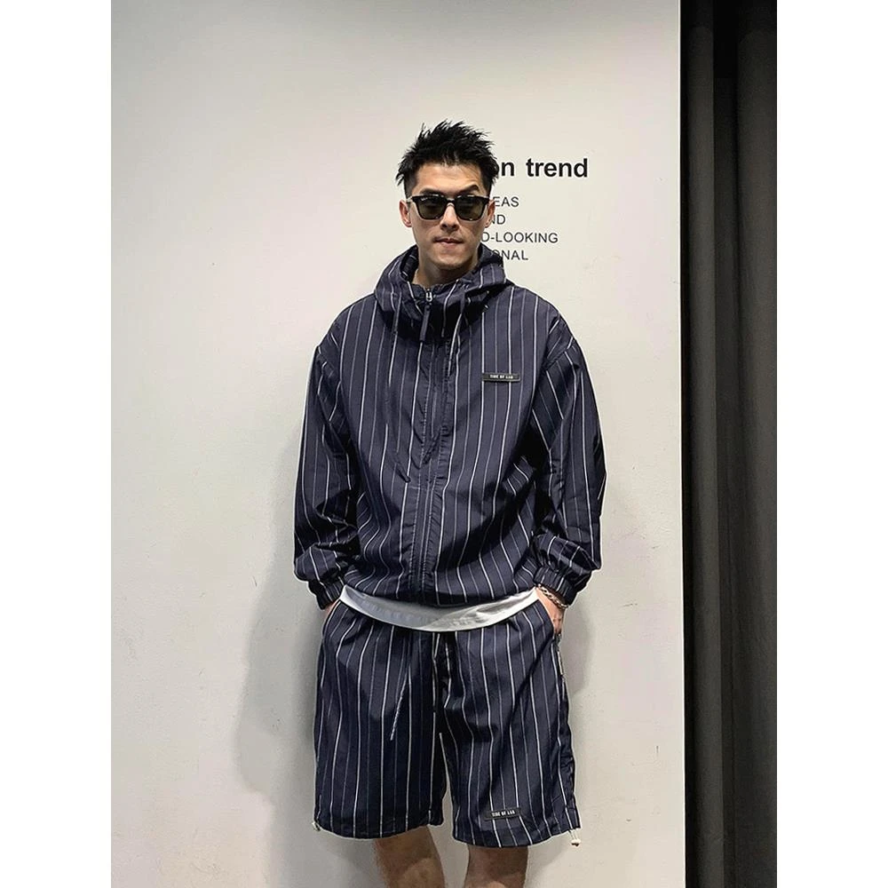 大码300斤条纹连帽长袖上衣短裤套装男时尚外套痞帅五分裤两件套2