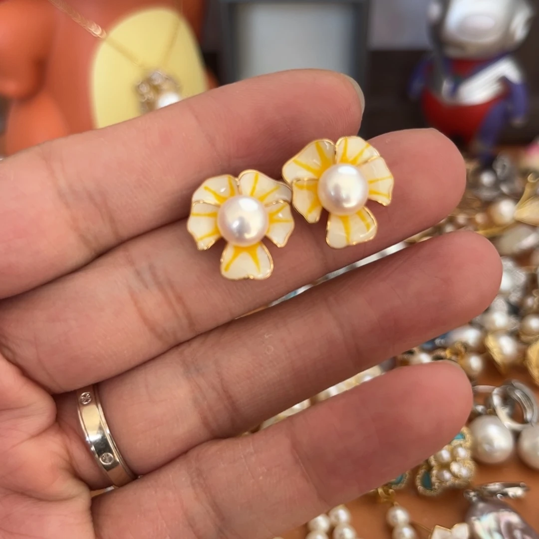 淡水珍珠银S925镶嵌颈饰小黄花耳钉