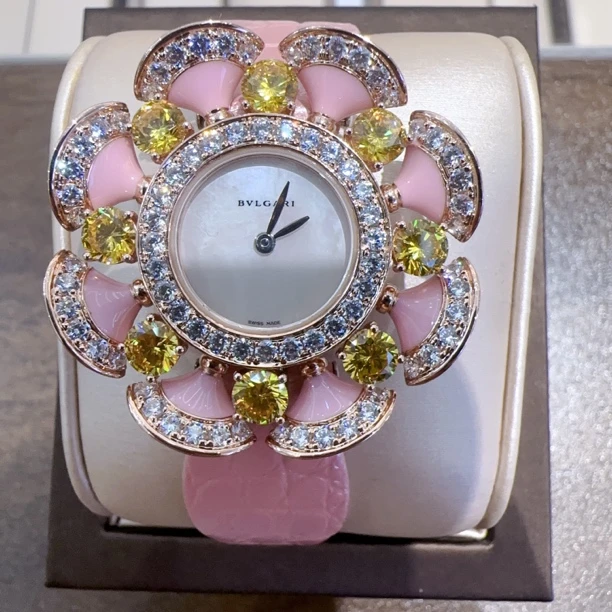 99新 BVLGARI/宝格丽 小宝格丽包金45139石英后钻赠表带赠手链