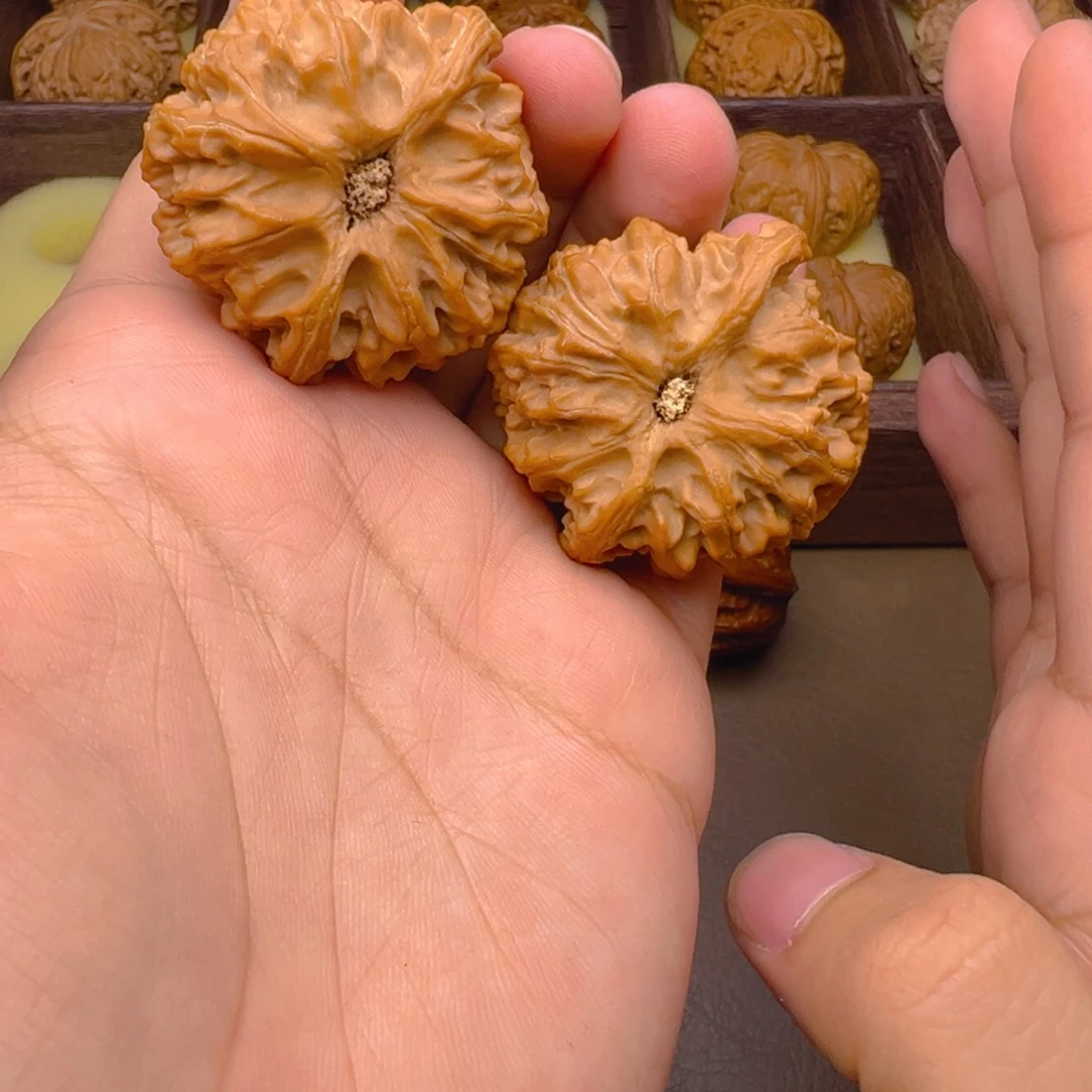 文玩核桃把件42尺苹果园