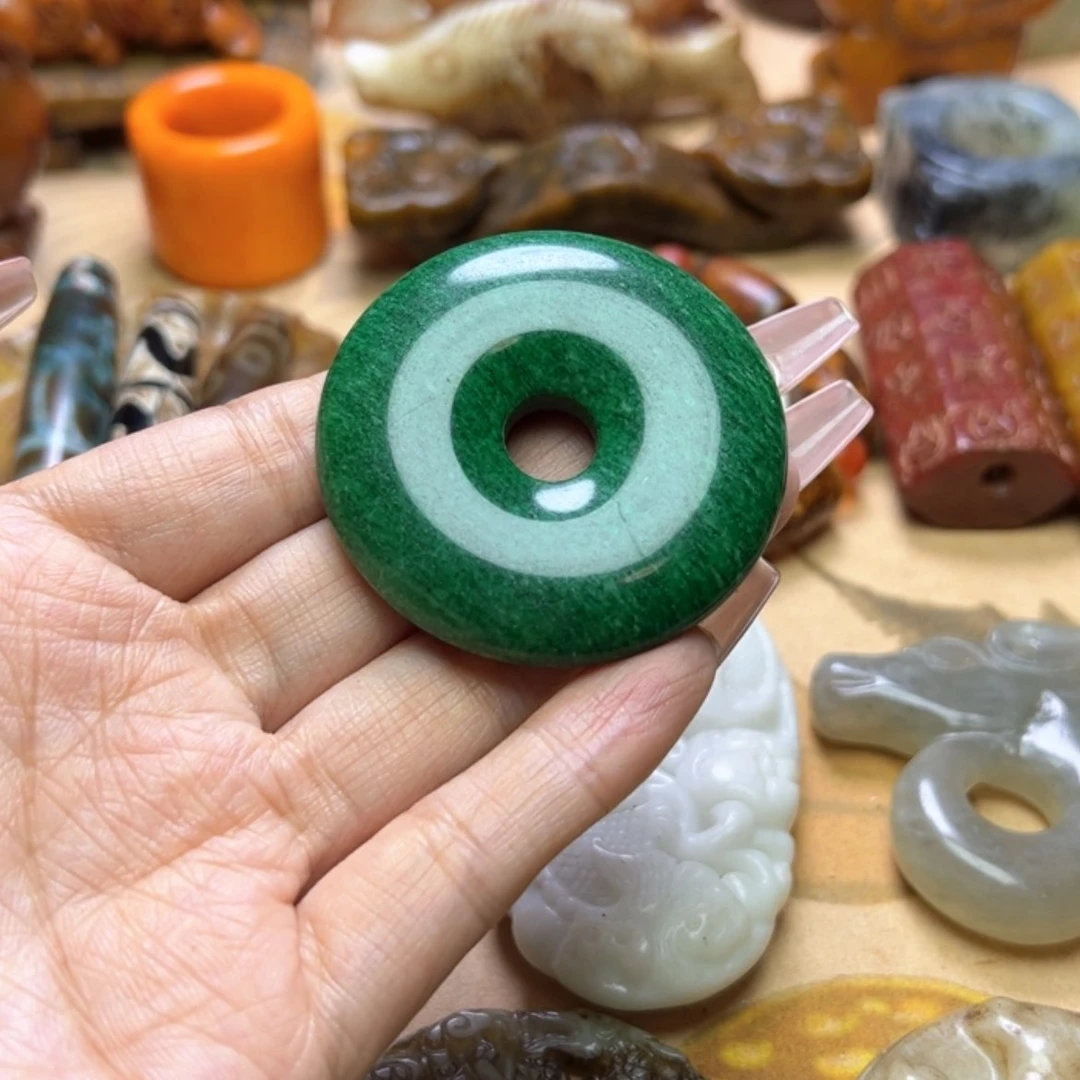 【闪购商品】蛇纹石玉颈饰未镶嵌