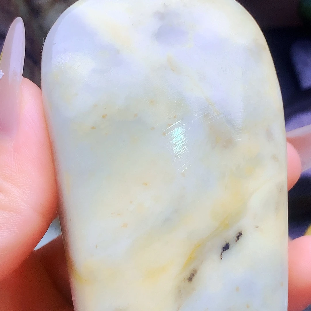 未镶嵌和田玉（糖玉）把件