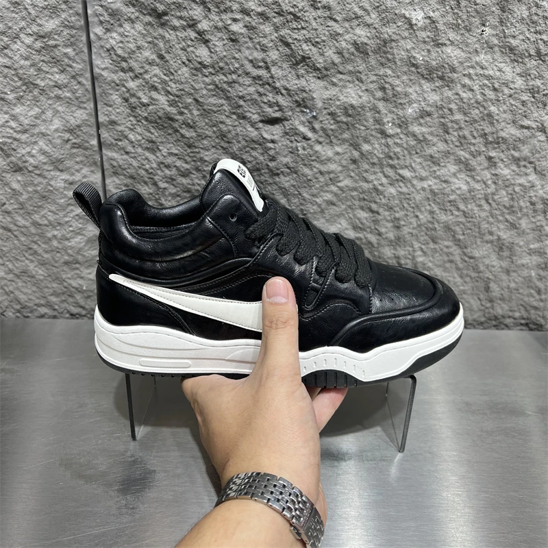 冬季新款男款潮鞋高帮圆头耐磨青奢个性潮流休闲时尚舒适经典百搭