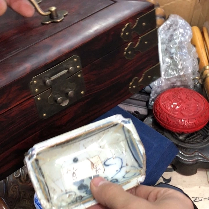 陶瓷孤品单件车里拍