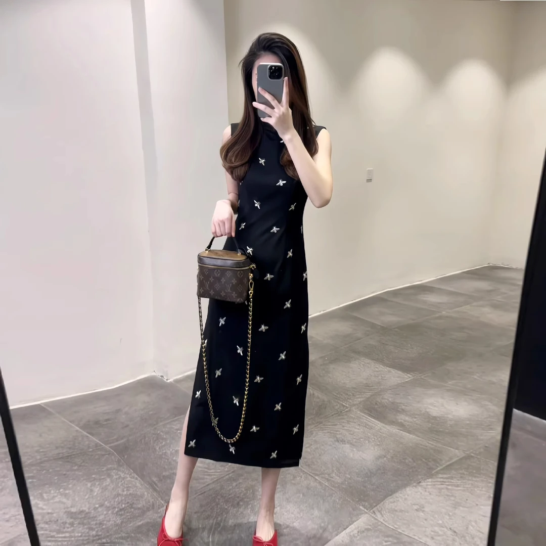 高级感新中式气质绣花旗袍改良年轻款少女2025夏季开叉黑色连衣裙