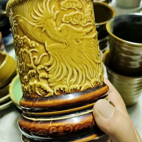 瓷片五厂，七厂各种摆件，瓷片，均有瑕疵！