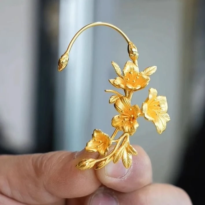铜合金耳饰 「繁花似锦」耳挂精致金色轻奢无耳洞耳夹秀禾耳饰定制