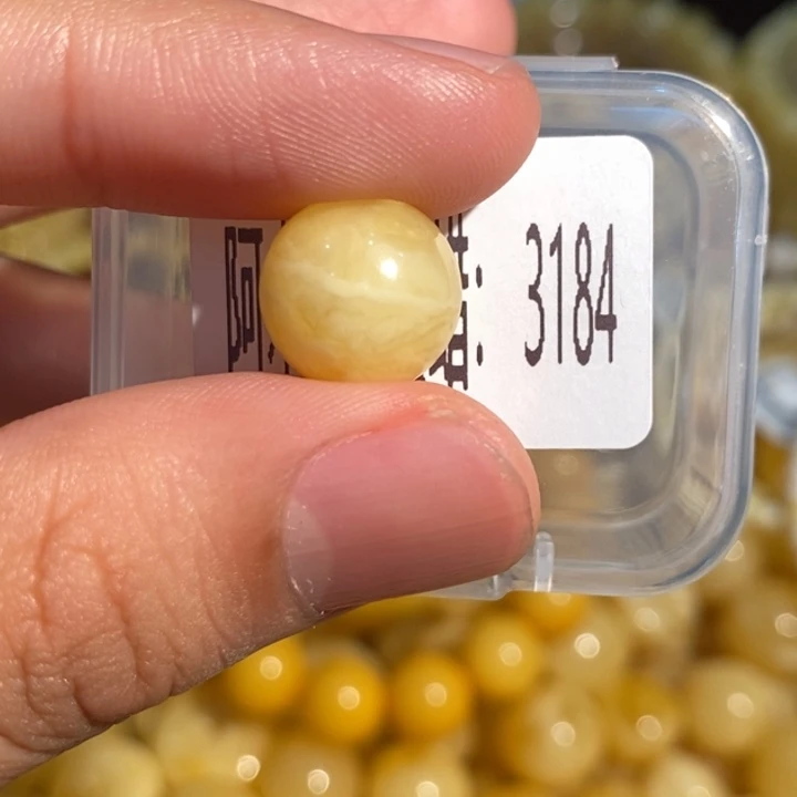琥珀未镶嵌珠宝奇石3184
