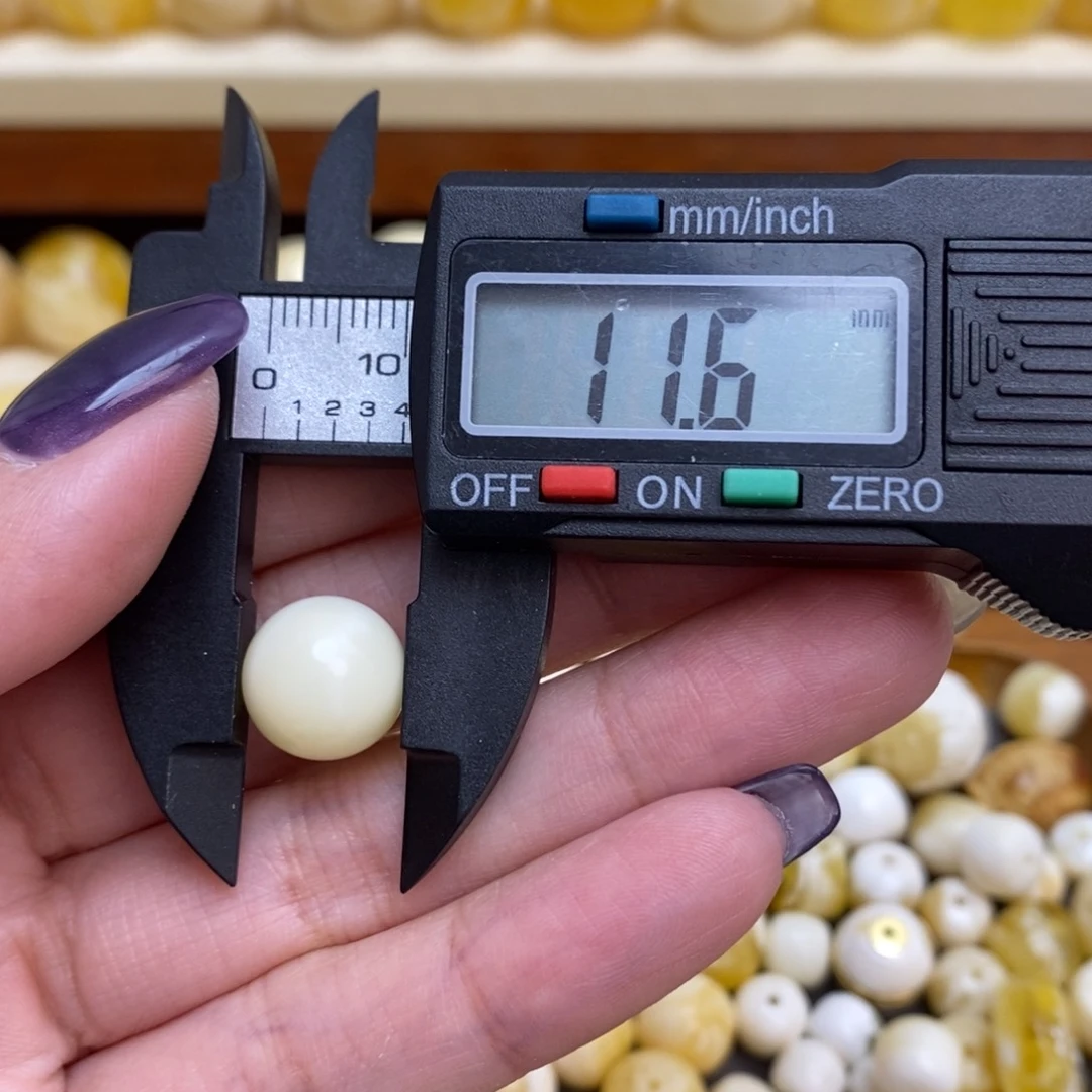 琥珀珠宝奇石未镶嵌ᐝ****