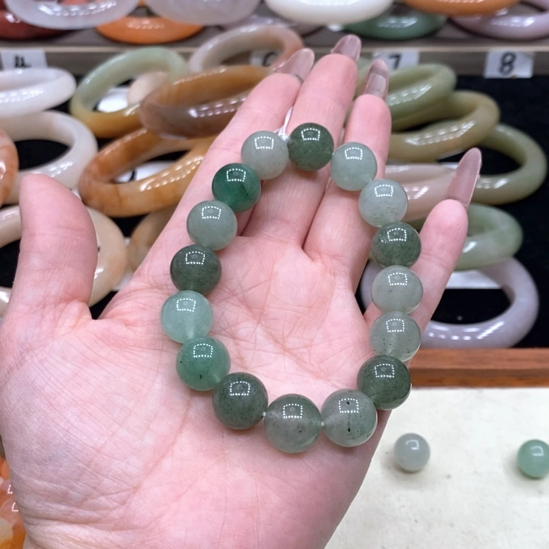 石英岩玉未镶嵌手镯