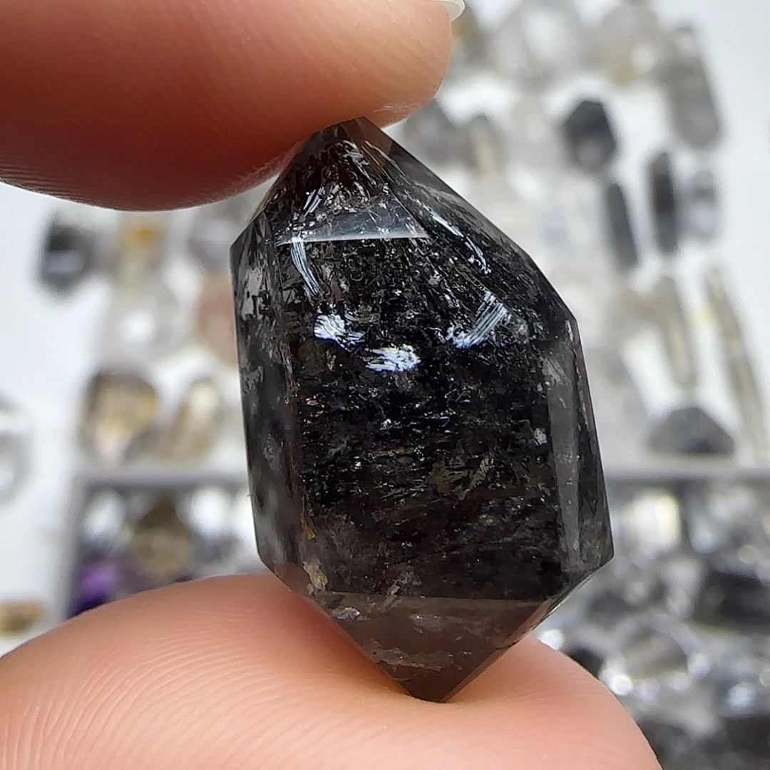 水晶珠宝半成品未镶嵌闪灵双尖随形带流沙