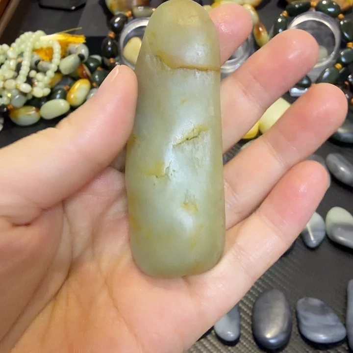 和田玉（糖玉）未镶嵌挂件1