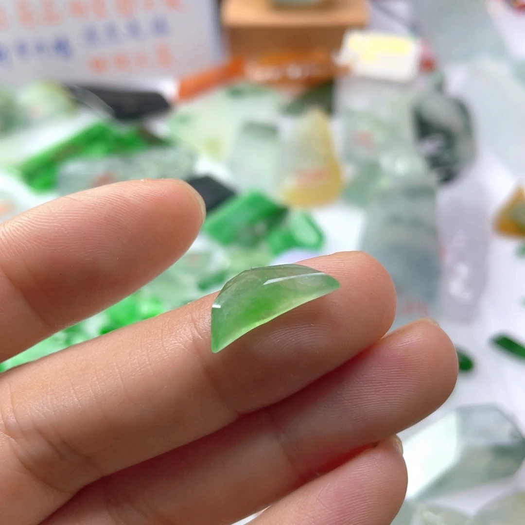 定制翡翠未镶嵌天然缅甸翡翠