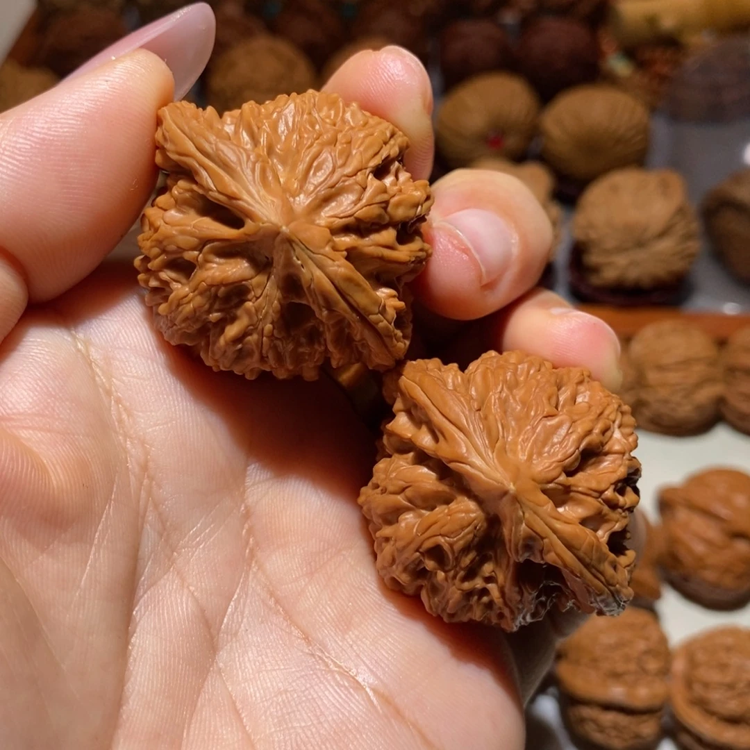 文玩核桃把件40 尺全品玉华宫