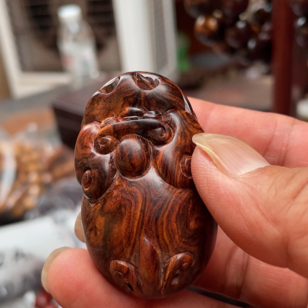 空***香黄花梨/降香黄檀雕刻癖犰