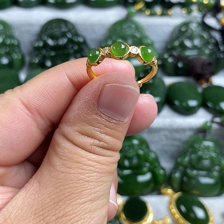 和田玉（碧玉）未镶嵌颈饰