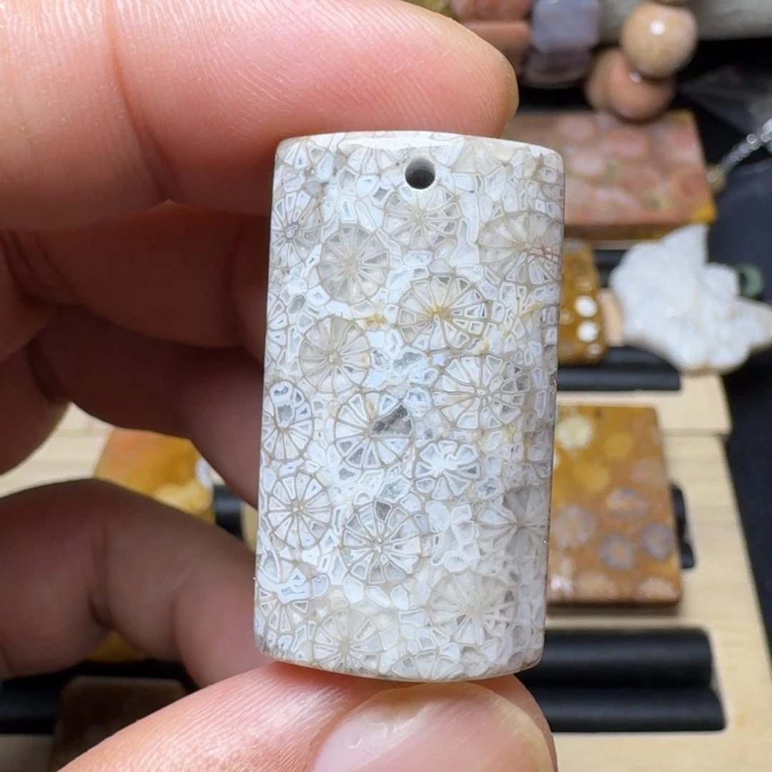 硅化玉未镶嵌纯天然色有机玉石保真色