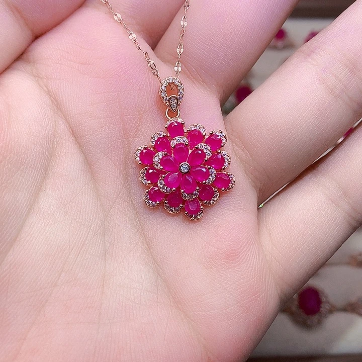 银S925镶嵌红宝石颈饰