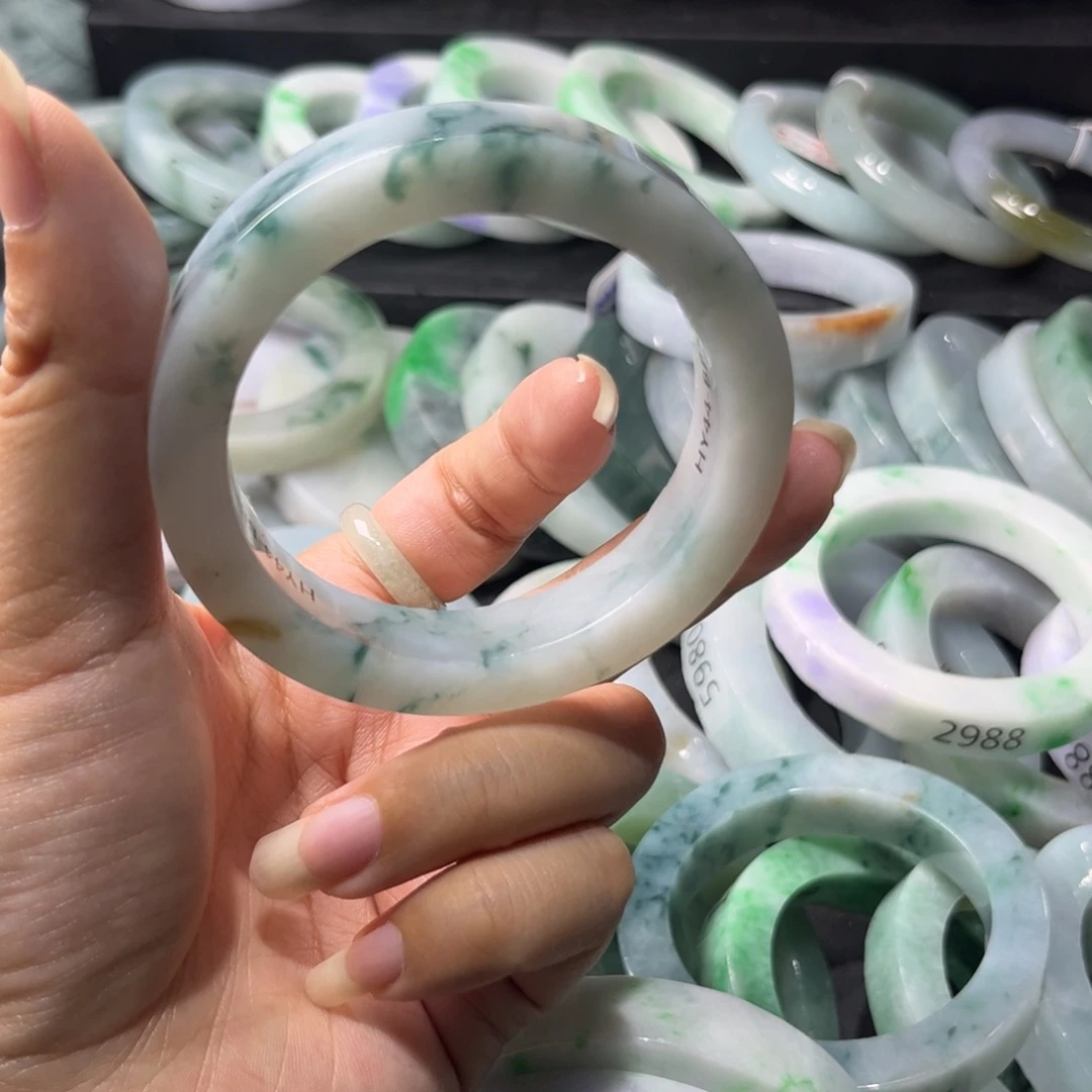 a***a未镶嵌翡翠手镯未镶嵌定制翡翠