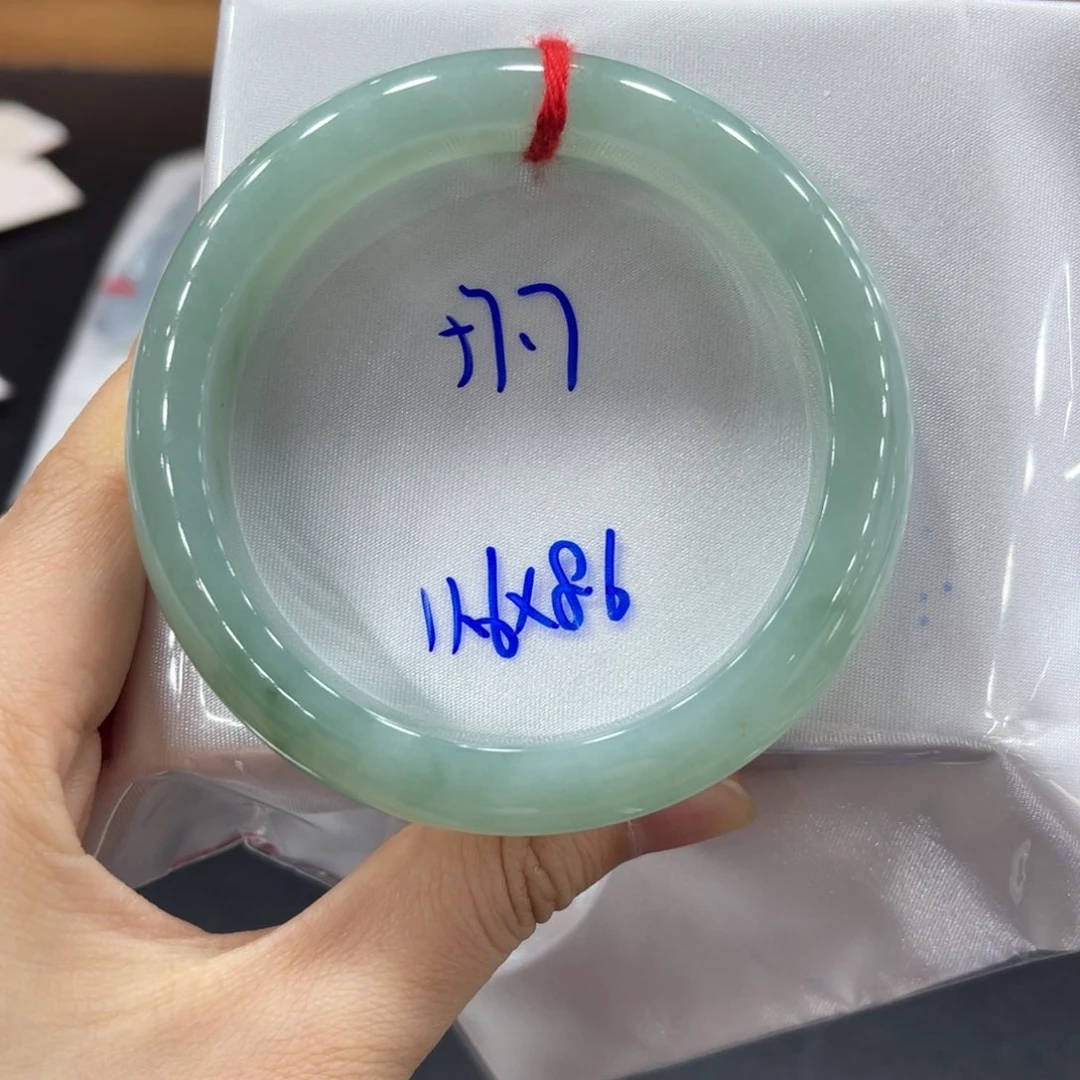 未镶嵌手镯翡翠翡翠