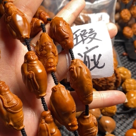 橄榄核吊坠微上色