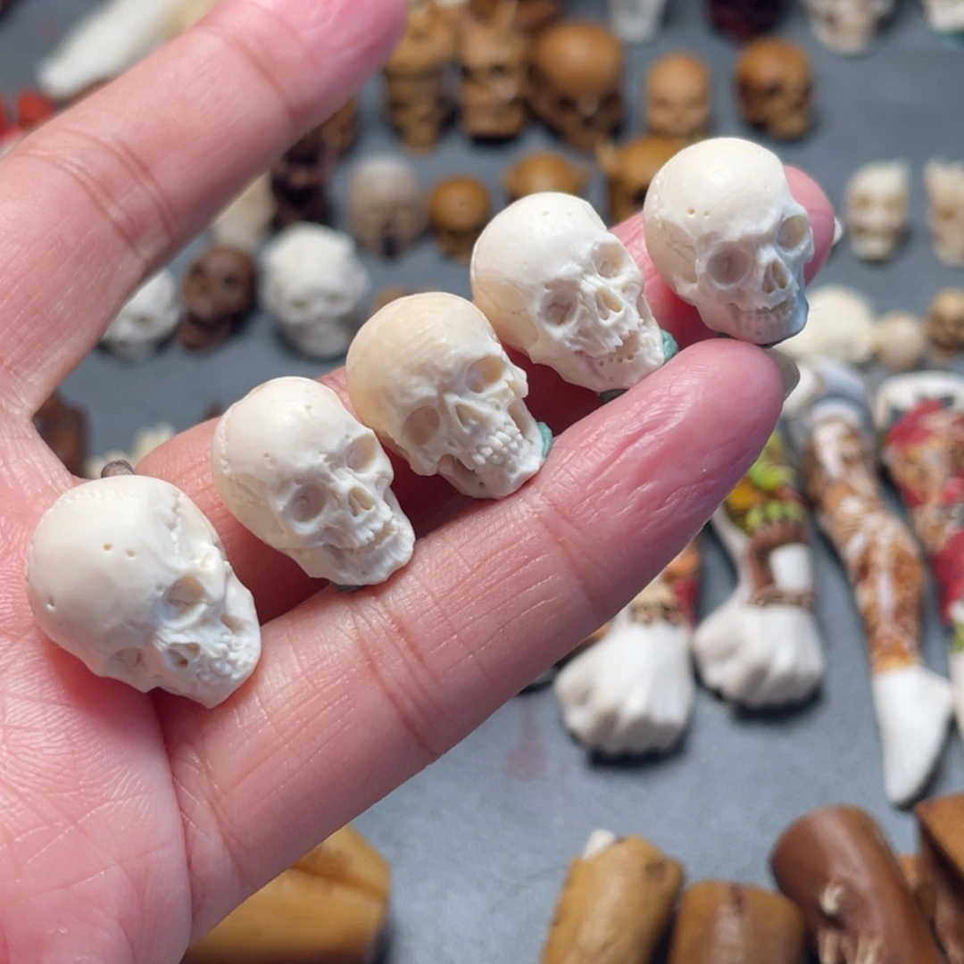 阿****Ⅵ骷髅头单粒5个手工雕刻