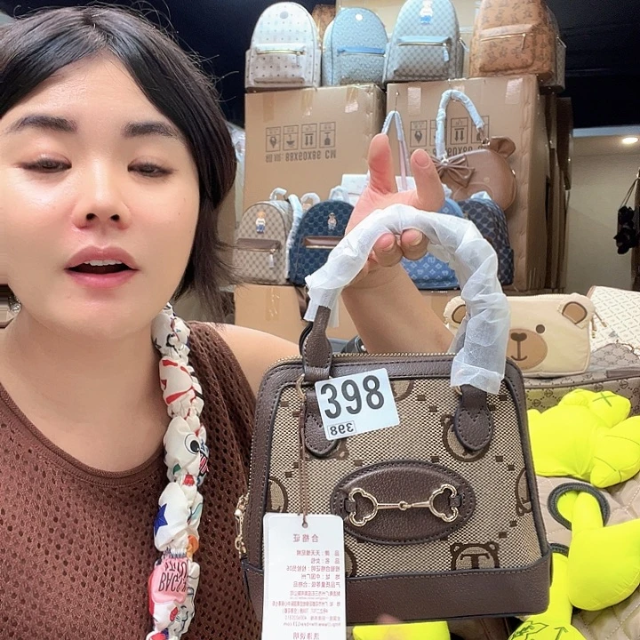 PVC包包包包包包吧