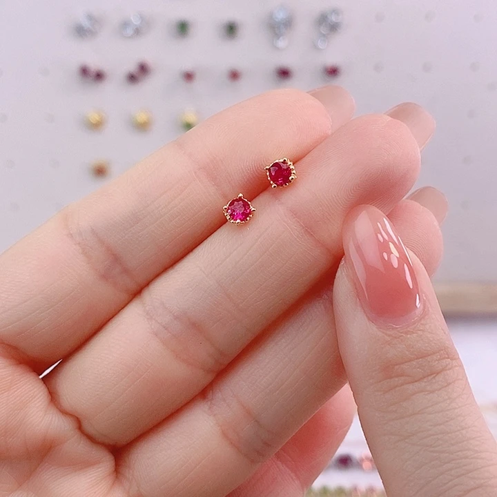 红宝石耳饰银S925镶嵌红刚玉