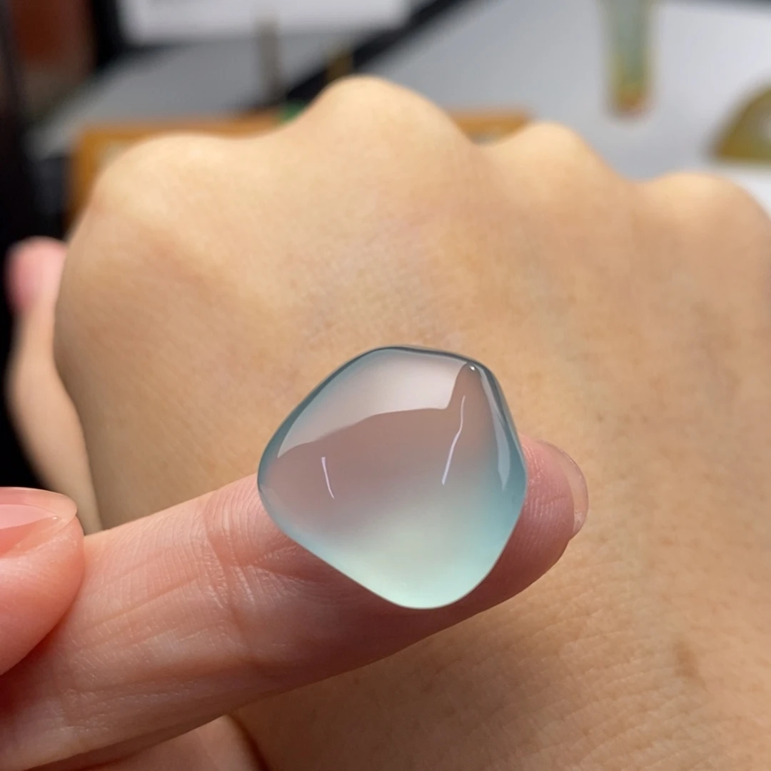 定制翡翠未镶嵌     纯净天空蓝 炸光戒面