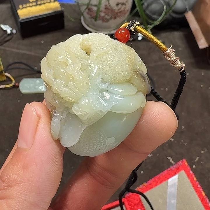 未镶嵌和田玉车挂