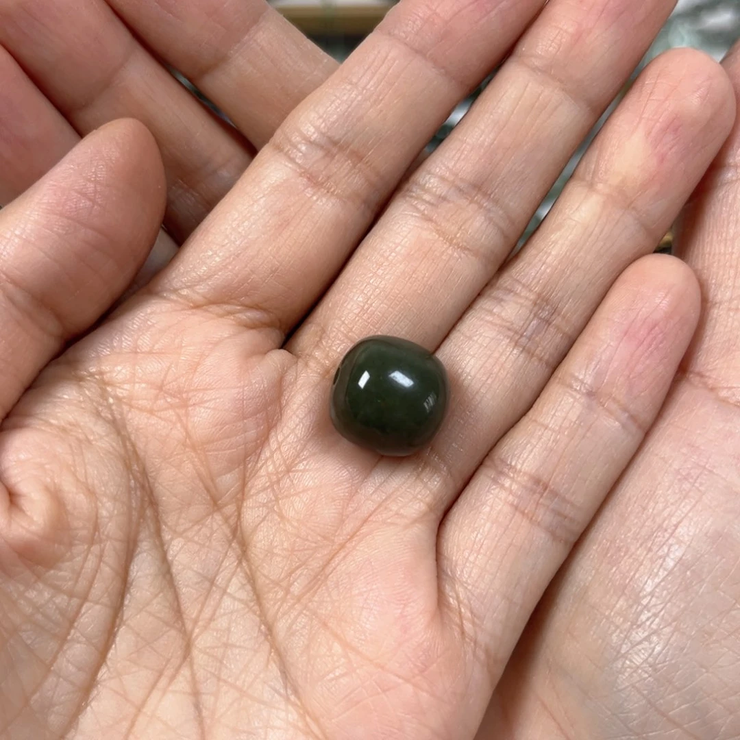 手串未镶嵌和田玉卡14老形珠