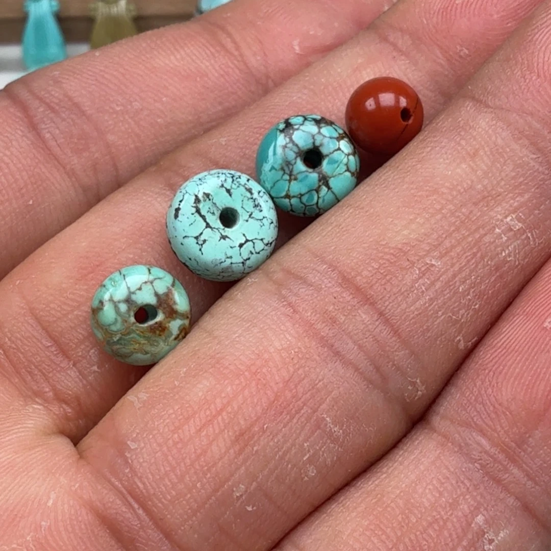 陌***人南红玛瑙未镶嵌珠宝半成品