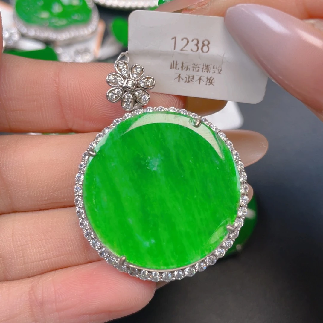 【闪购商品】颈饰银S925镶嵌翡翠翡翠