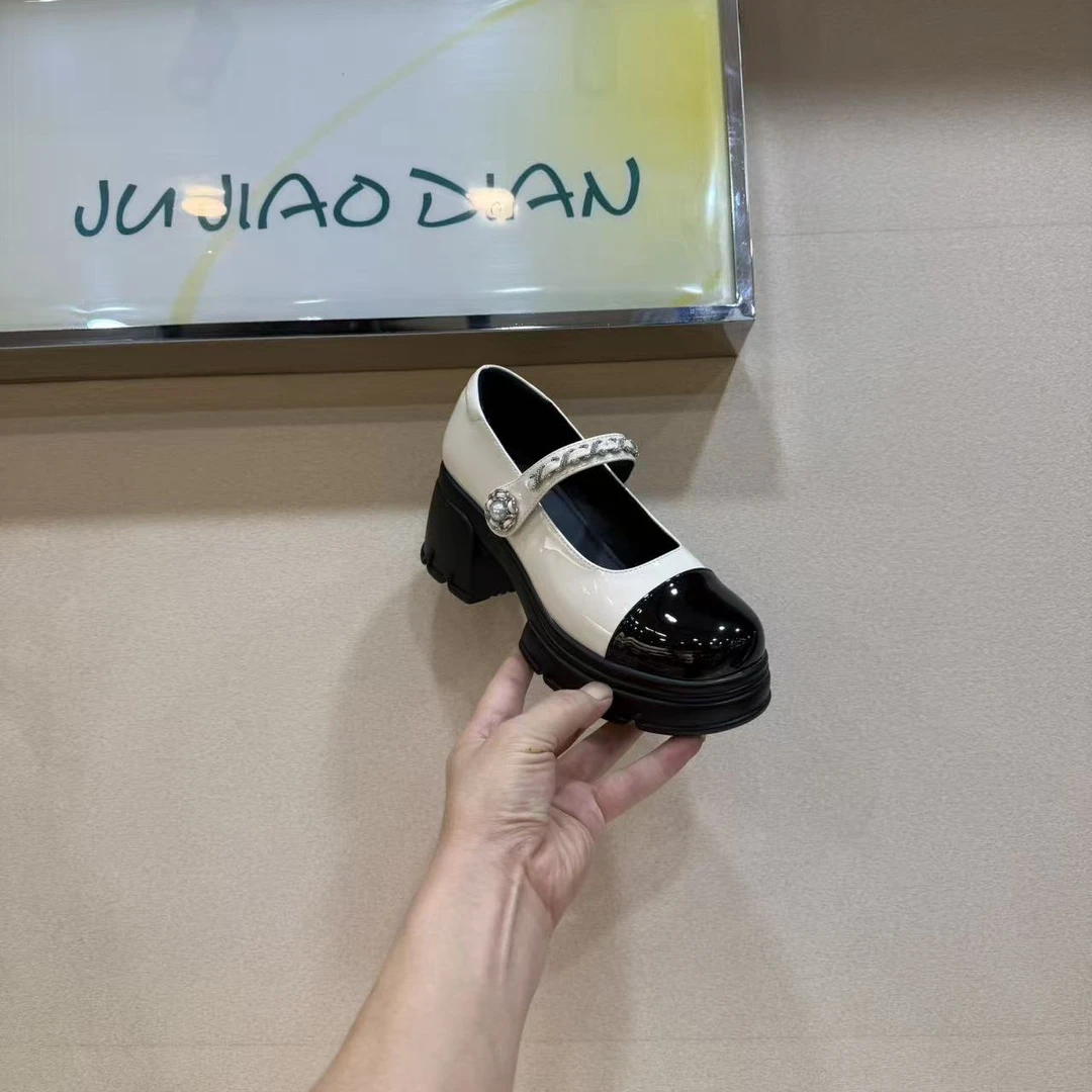 法式粗跟真皮玛丽珍单鞋女2025秋新款小香风拼色漆皮配裙子小皮鞋