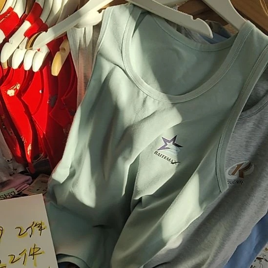 170到190尺码儿童背心两件